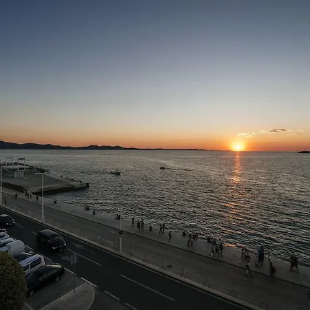 扎达尔豪华公寓 公寓